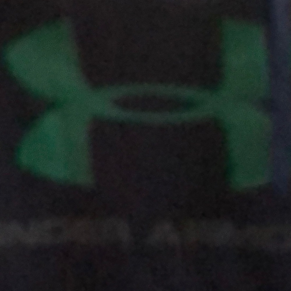 UNDER ARMOR